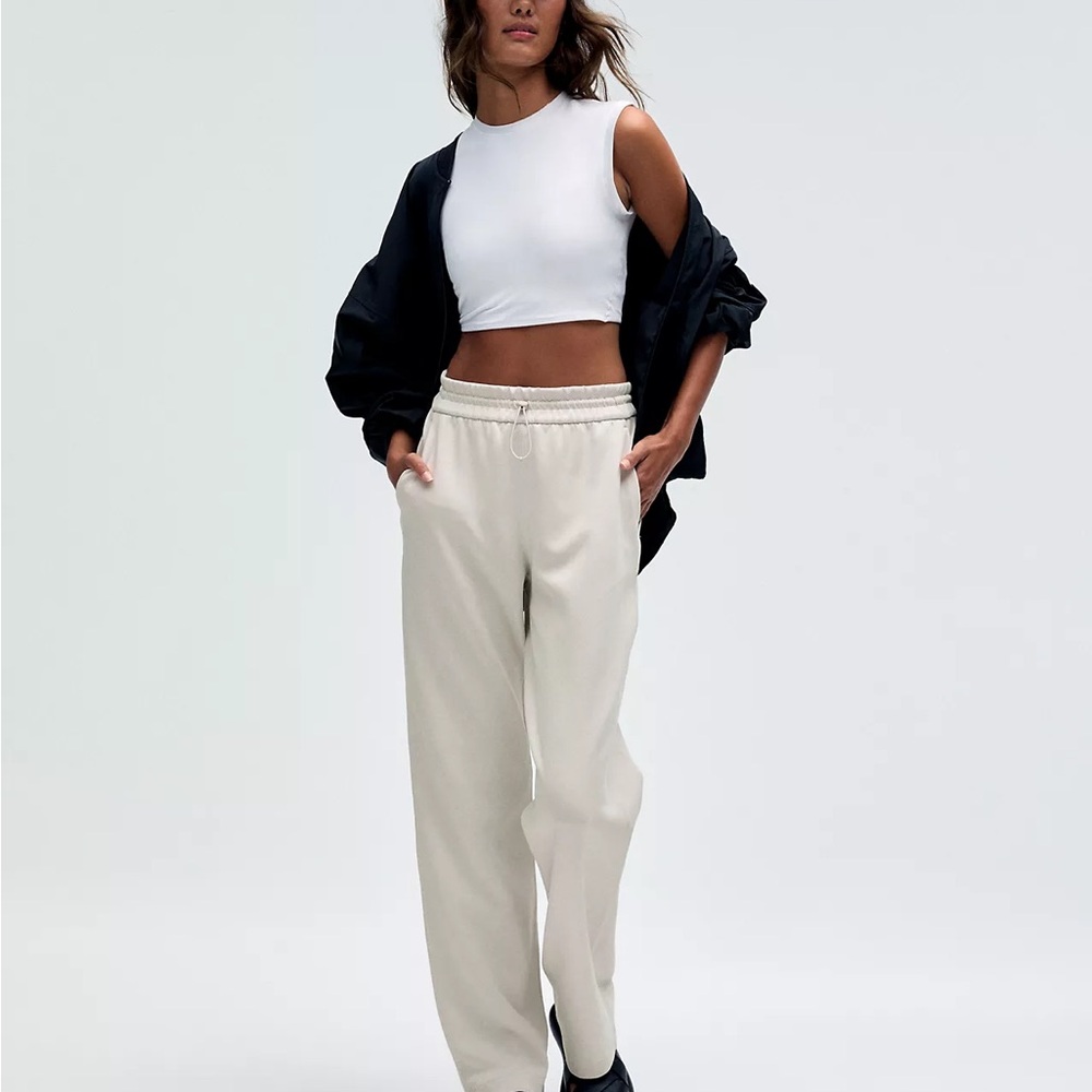 ✅SOLD✅ LuluLemon Softstreme High-Rise Breathable Pant Off White (Bone) US - Picture 2 of 11